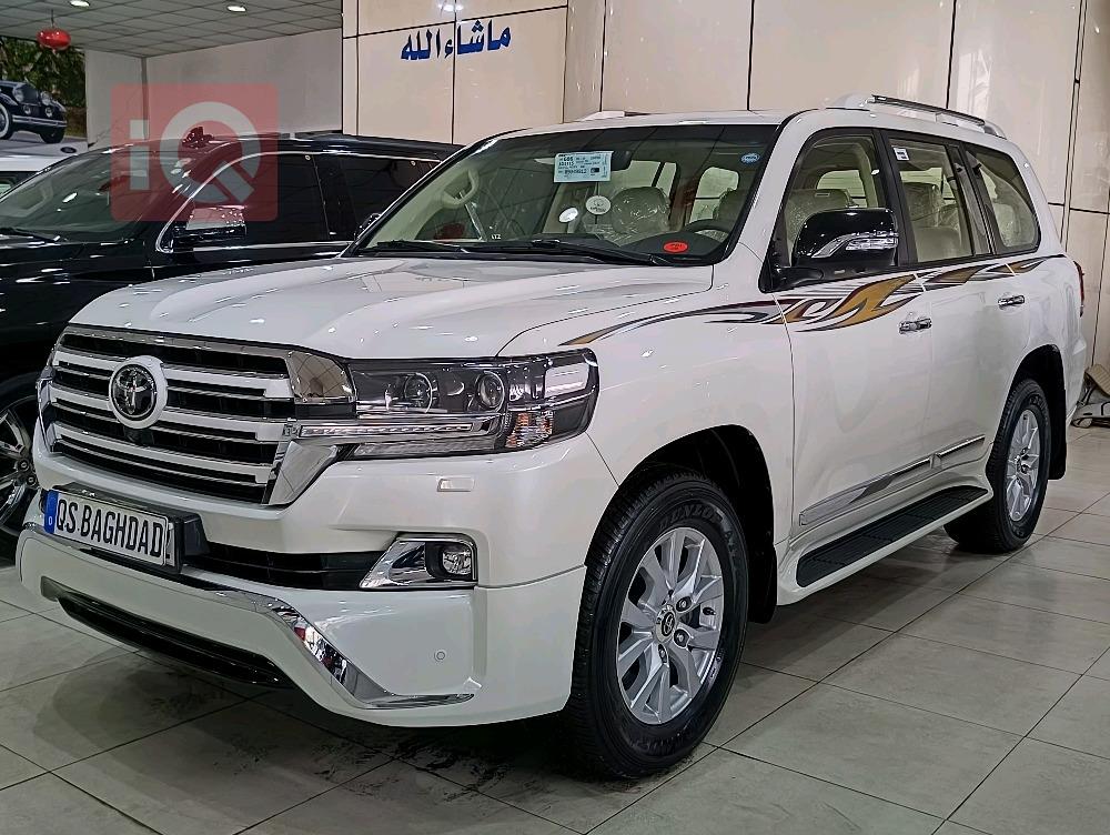 تويوتا لاندكروزر